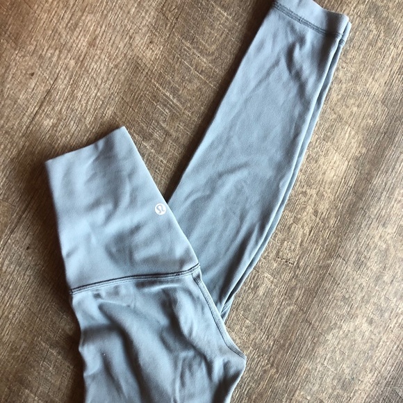 **Rare lululemon Align Leggings size 0 - Picture 1 of 2